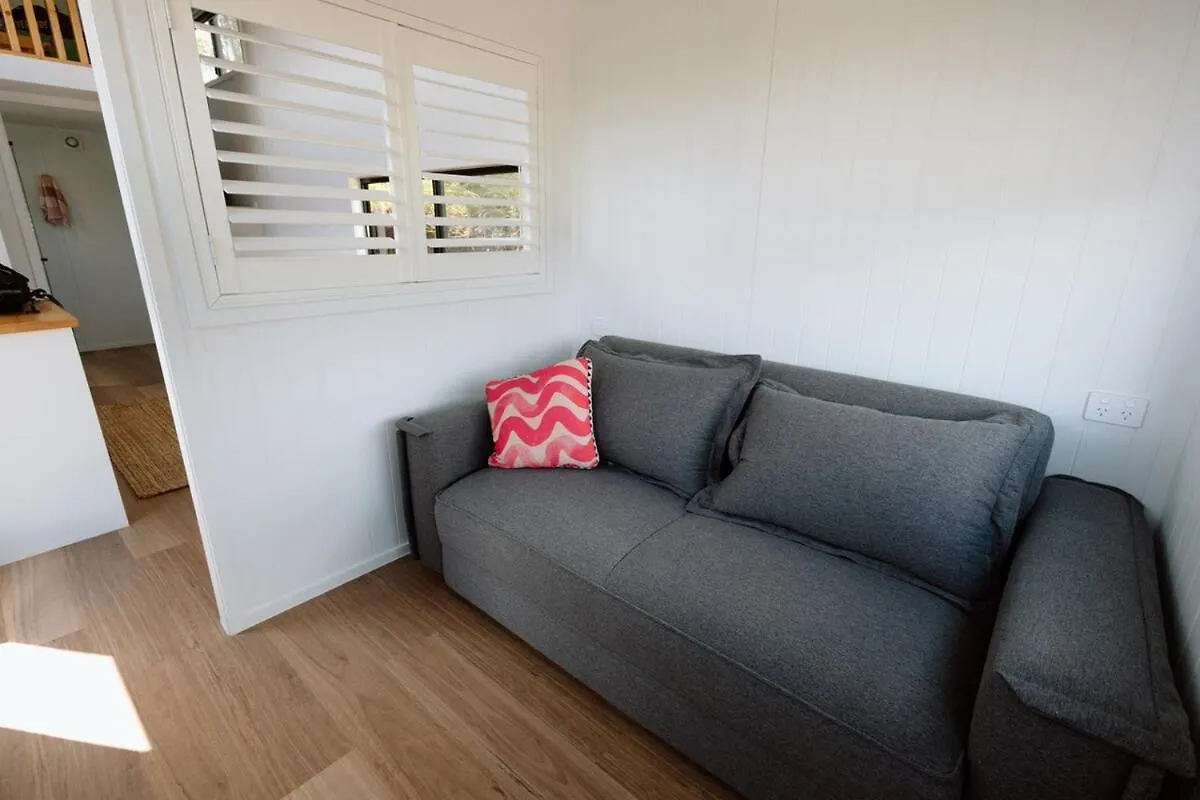 Luxe Farmstay, Main House And Brand New Tiny Home, Animals And Views! Obi Obi Australia