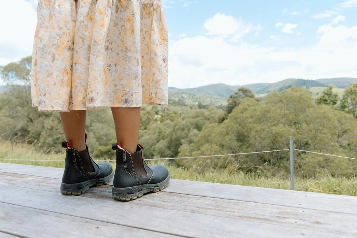 Holiday home Luxe Farmstay, Main House And Brand New Tiny Home, Animals And Views! Obi Obi Australia