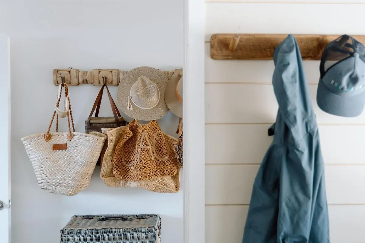 Luxe Farmstay, Main House And Brand New Tiny Home, Animals And Views! Obi Obi Holiday home